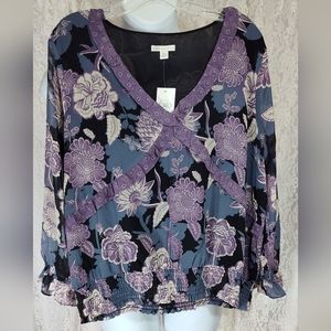 Ruffled Front Top purple gray Size XL. NWT